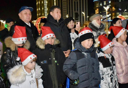 Түркістандағы бас шыршаның шамы жағылды