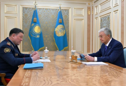 Президент Ішкі істер министрі Сәбденовты қабылдады