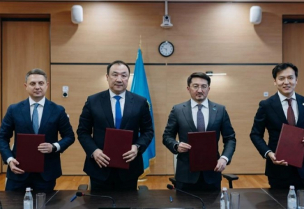 ​Астанада жүргізушісіз такси жобасын іске қосу туралы меморандумға қол қойылды