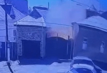 Қызылордада үйдегі жарылыс видеоға түсіп қалды