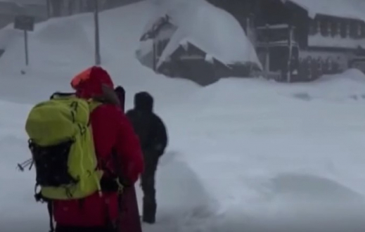 Калифорнияда қар көшкінінен сегіз шаңғышы қаза тапты 