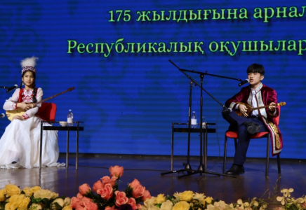 Түркістанда республикалық оқушылар айтысы өтті