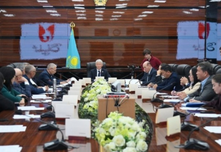 Шымкентте қоғамдық кеңестің кезектен тыс отырысында өзекті мәселелер қаралды