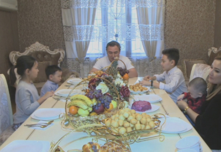 Түркістандық көпбалалы отбасы жерлестерін жұмыспен қамтып отыр