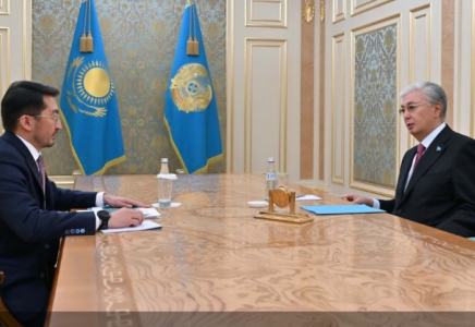 Президент Жасанды интеллект және цифрлық даму министрі Жаслан Мәдиевті қабылдады Президент Жасанды интеллект және цифрлық даму министрі Жаслан Мәдиевті қабылдады