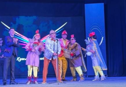 Шымкентте «ҚҰСТАР ФЕСТИВАЛІ» қойылымы көрсетілді