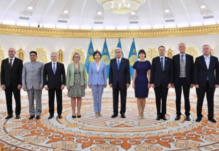 Мемлекет басшысы бірқатар мемлекеттің елшілерінен сенім грамоталарын қабылдады