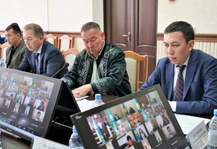 ТҮРКІСТАН: Мемлекеттік қызметтер көрсету тобының көшпелі отырысы жалғасып жатыр