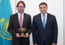 Түркістан облысының әкімі «Magister Art» компаниясының президентімен кездесті