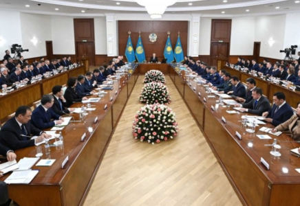 Қазақстан жаңа конституцияға қадам басты: Өтпелі кезеңдегі елдің саяси бағыты айқындалды 