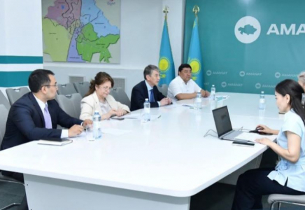 ​Шымкент қаласы әкімінің орынбасары тұрғындарды жеке қабылдады