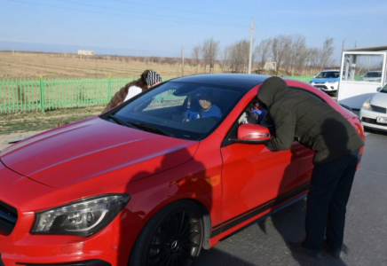 Түркістан қаласына кіріп-шығатын 6 бағытта қадағалау пункті жұмыс істеп тұр