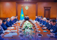 ШЫМКЕНТ:  ТҰРҒЫН ҮЙ САЯСАТЫ МЕН БЮДЖЕТ МӘСЕЛЕЛЕРІ ТАЛҚЫЛАНДЫ