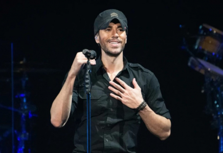 Әлемге танымал әнші Энрике Иглесиас Қазақстанда концерт береді