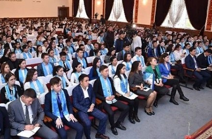 ШЫМКЕНТ: Ерлан Айтаханов студенттермен кездесті