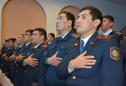 Полиция департаментінің қызметкерлері Тәуелсіздік күнін атап өтті