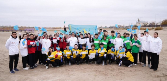 Қызылордалық оқушылар «Суды үнемде – болашақты сақта!» акциясы аясында жағалаудан 120 келі қоқыс жинады