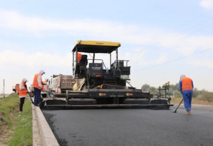 ТҮРКІСТАН: Мақтааралда халықаралық маңызы бар жол жөнделіп жатыр