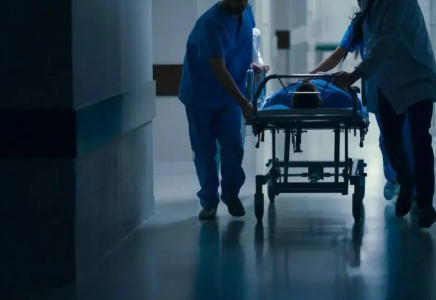 Қарағандыда 16 жастағы бозбала дәрігерлердің салғырттығынан көз жұмды