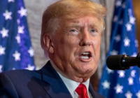 Өзбекстанда Трампқа шағымданған ер адамға айыппұл салынды