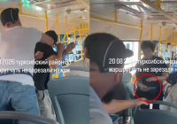 Алматыда автобустағы пышақпен шабуыл: полиция күдіктілерді қамауға алды (ВИДЕО)