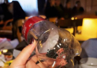 "Насвай қосылған Cola": Семейдегі мейрамханалардың бірінде келушілер газдалған сусының ішінен белгісіз зат тауып алған