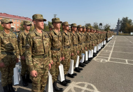 ​Шымкентте қызмет еткен 140 сарбаз үйіне қайтты