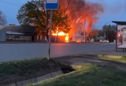 Оралда өртенген гараж орнынан үш адамның мәйіті табылды