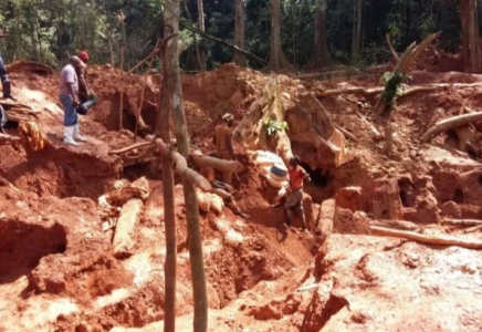 ​Конгода шахта опырылып, 200-ден астам адам қаза тапты