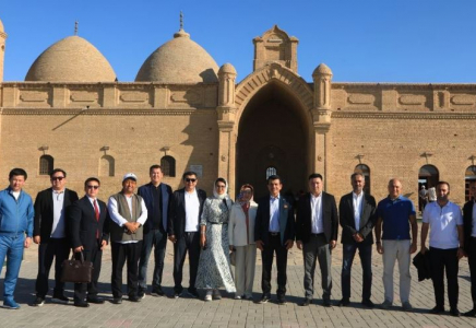 ИСЕСКО делегациясы Түркістан облысының тарихи нысандарымен танысты