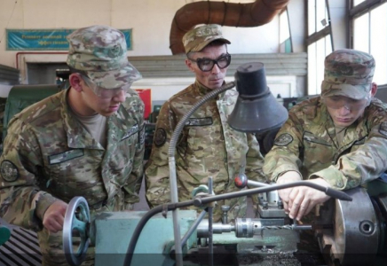 Алматыда Қарулы күштердің жөндеу мамандарының алғашқы легі оқуын аяқтады