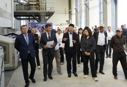 ТҮРКІСТАН: Өндіріс орындарында жұмысшыларды қолдау шаралары күшейтілді