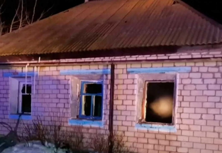 БҚО-да өртенген үйден әкесі мен ұлының мәйіті табылды