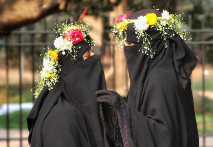 Қазақстанда қоғамдық орындарда никаб кигендер жауапқа тартылып, 39 320 теңге айыппұл төлейді