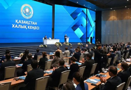 Жалақы да, қызметтік көлік те болмайды: Халық кеңесі мүшелері қалай жұмыс істейді
