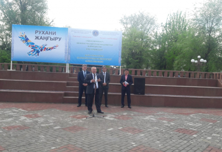 ТҮРКІСТАН: Саябақта мемлекеттік қызмет көрсету жәрмеңкесі өтті