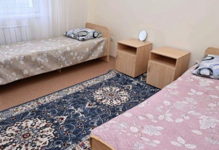 Білім бөлімнің басшылығы балалардың жатақханасына кіріп алған: шенеуніктер жазаға тартылды