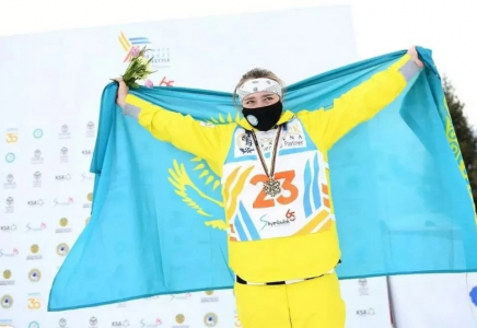 Қазақстандық спортшы фристайл-могулдан әлем чемпионы атанды