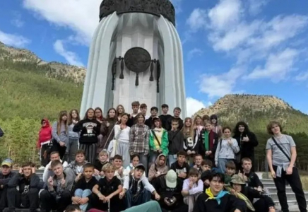 Украиналық 44 бала жазғы демалысын Қазақстанда өткізді