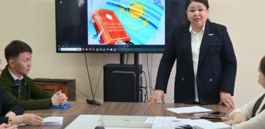 ​Шымкентте медицина саласы өкілдері жаңа Конституция жобасын қолдау білдірді