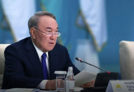 Назарбаев «Құрметті сенатор» атағынан айырылды