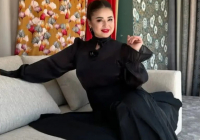 Тұрсынбек Қабатовтың экс-әйелі ажырасу тақырыбында кино түсіруді жоспарлап жүргенін айтты (ВИДЕО)