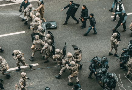 «Тергеуден соң дәрігерлер тексереді»: қаңтар оқиғасына қатысқандарды тергеу тәсілі өзгерді
