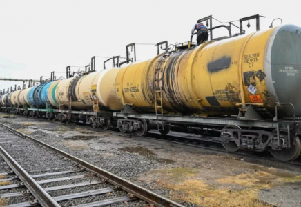 Министрлік мұнай өнімдерін ел аумағынан шығаруға алты айға тыйым салды