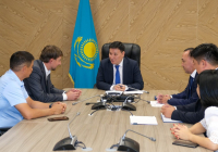 ТҮРКІСТАН: Облыс әкімінің орынбасары триатлон федерациясының бас хатшысымен кездесті