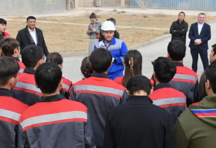 ШЫМКЕНТ: колледж студенттері әлеуетті кәсіпорынның жұмыс үдерісімен танысты