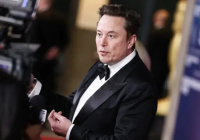 Илон Маск дәулеті 700 миллиард долларға жеткен алғашқы адам атанды