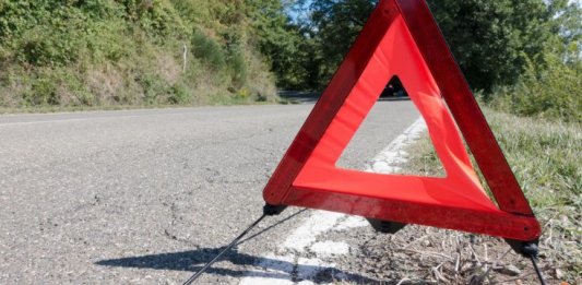 Полициядан қашқан көлік жүргізушісі автобуспен соқтығысып, көз жұмды