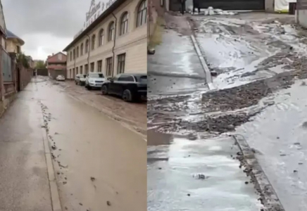Алматыда нөсер кезінде 13 көлікке зақым келген көшені тағы да су шайып кетті
