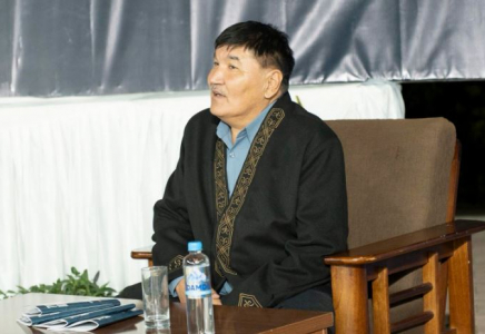 ТҮРКІСТАН: Састөбеде Бекжігіт Сердәлінің ән кеші өтті